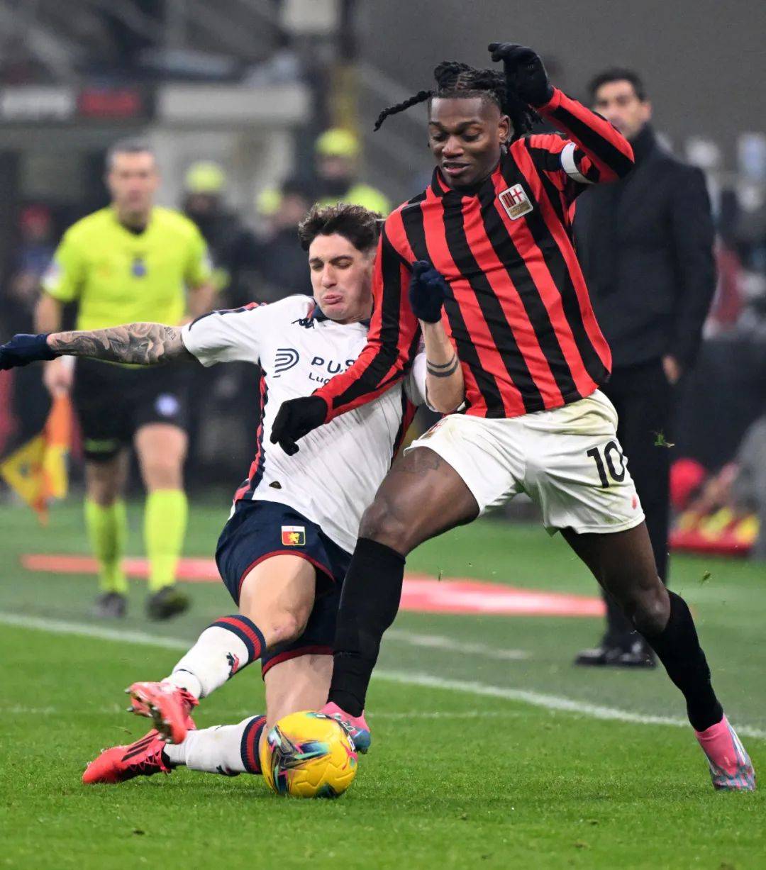 爱游戏官网入口-热那亚球员受伤下场,恐怕将无法出战下一场比赛的简单介绍