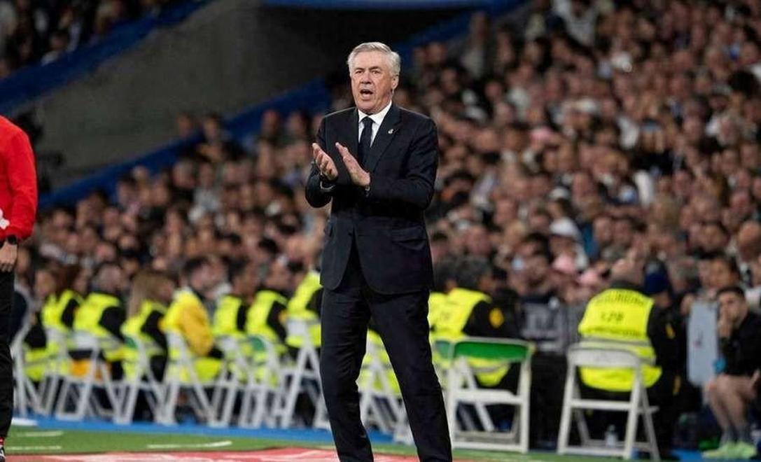 爱游戏亚洲官网-皇马遭遇连败，主帅面临压力的简单介绍