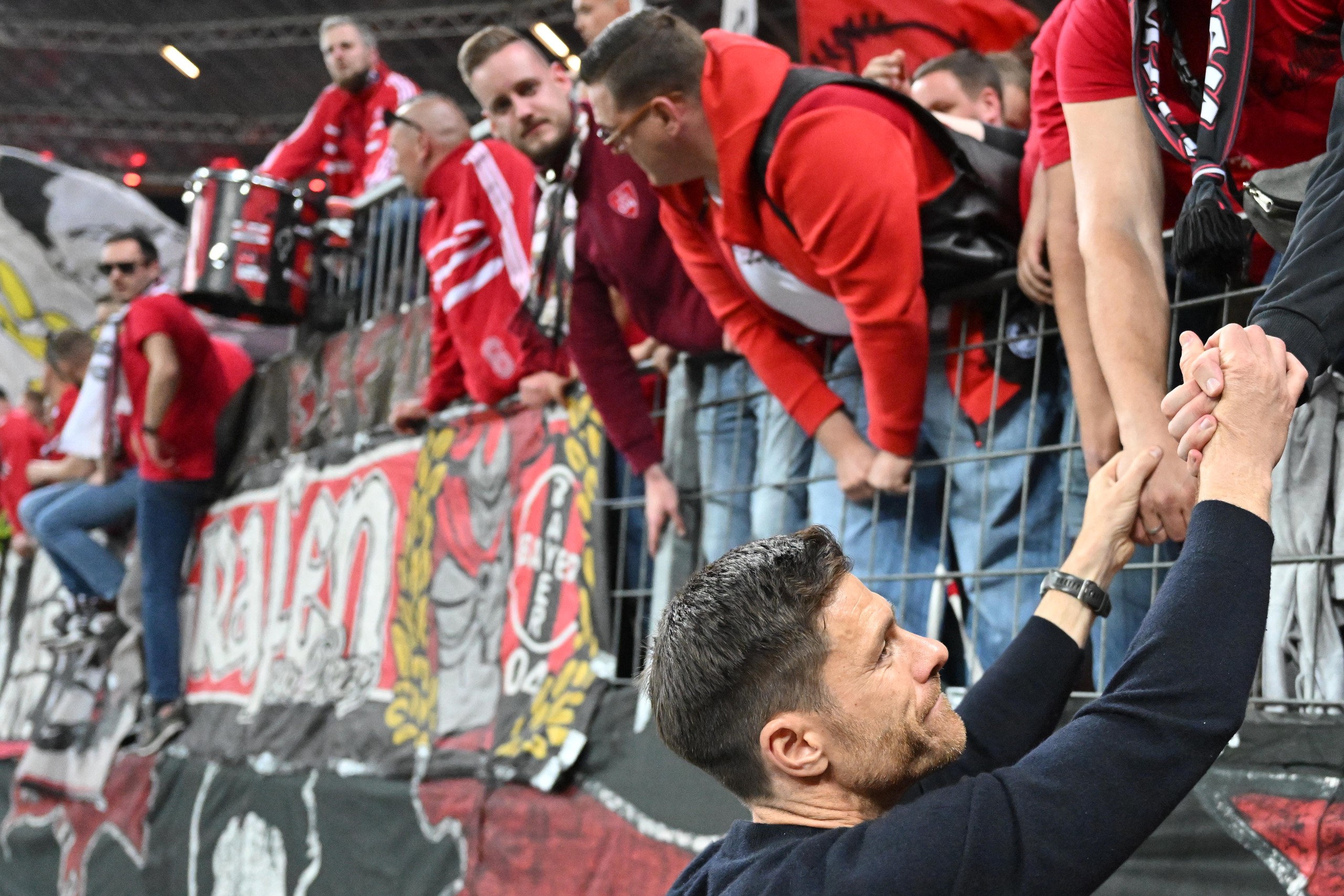 爱游戏登录-勒沃库森取得胜利,豪取全胜战绩的简单介绍