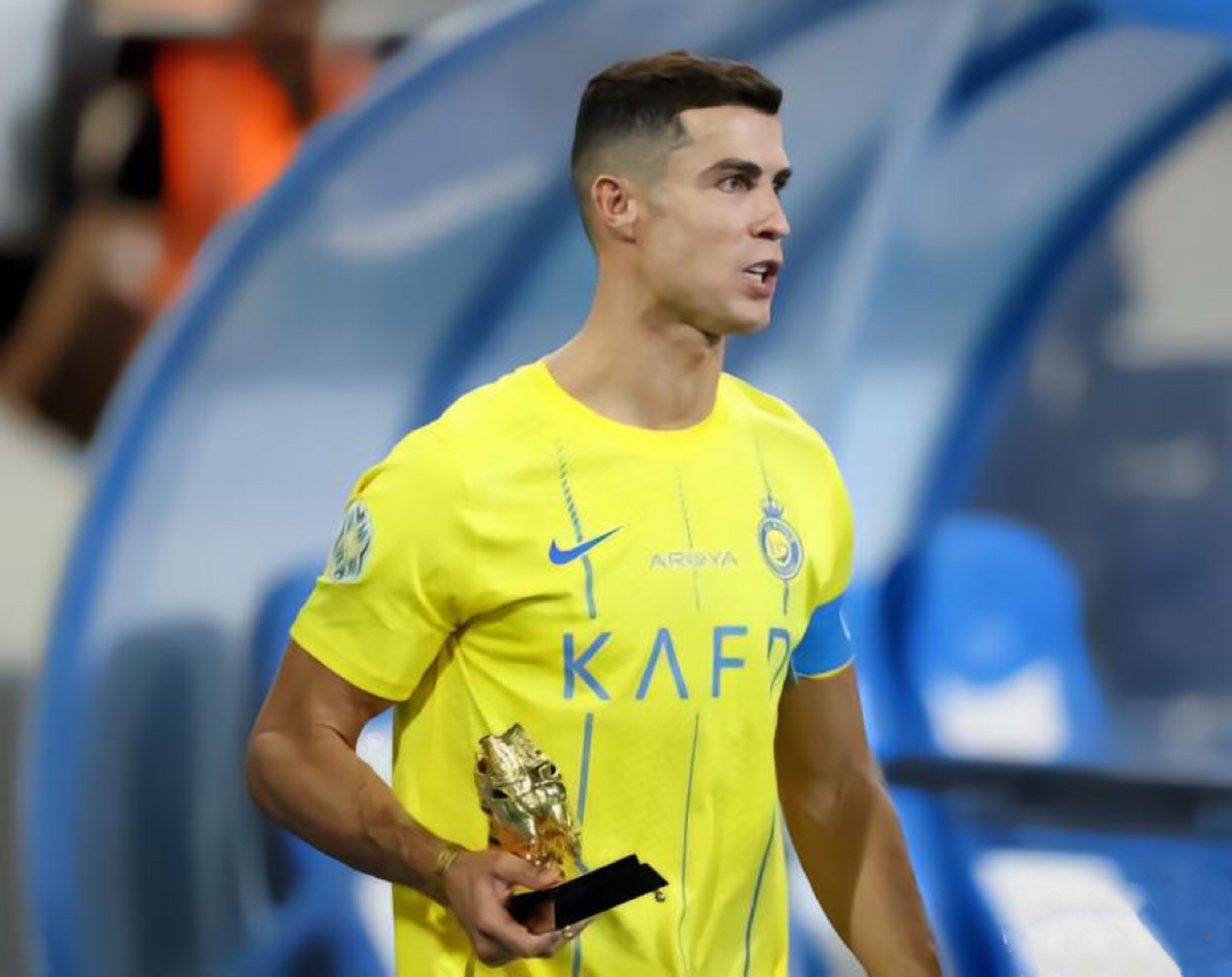 C罗凭借精彩表现领先金靴榜,竞争激烈的简单介绍 C罗凭借精彩表现领先金靴榜,竞争激烈的简单介绍