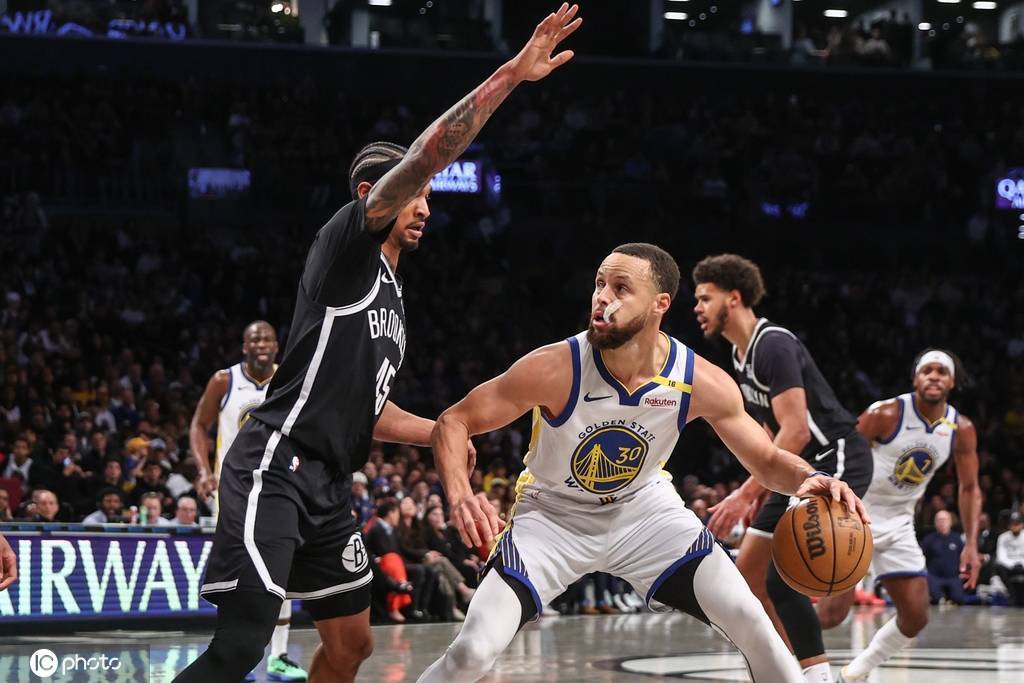 爱游戏登录入口-关于篮网在加时赛中战胜雄鹿,六连胜的信息