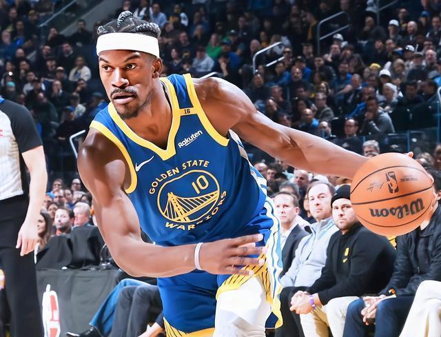 勇士队后卫连续砍分,被誉为得分机器的简单介绍 勇士队后卫连续砍分,被誉为得分机器的简单介绍