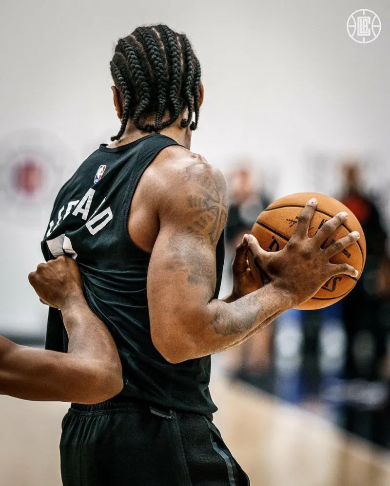 球队备战新赛季,心态调整备受重视 球队备战新赛季,心态调整备受重视