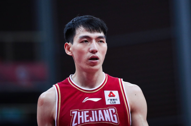 球队防守疲软,三分球逐渐成为软肋的简单介绍 球队防守疲软,三分球逐渐成为软肋的简单介绍