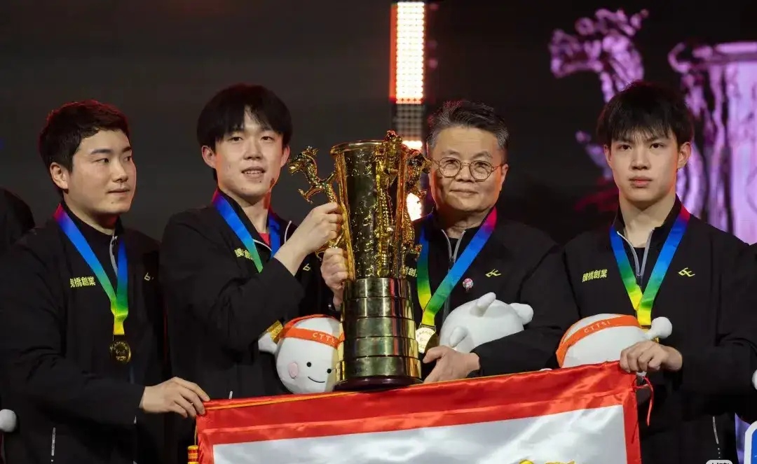 爱游戏体育链接-关于队伍中人气最高的球员备战大赛,希望斩获胜利的信息