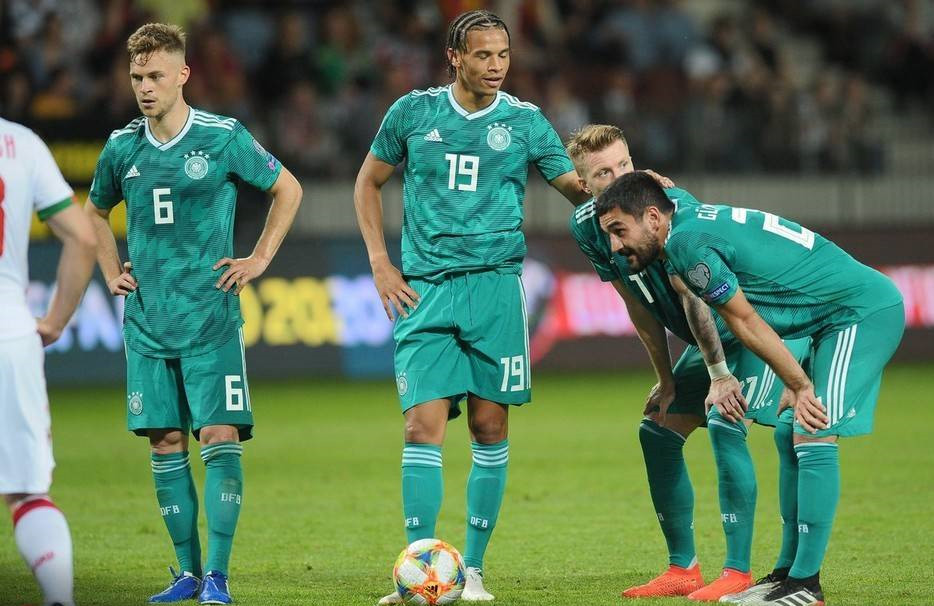 爱游戏官网-包含葡萄牙队连胜挪威和爱沙尼亚队,锁定欧洲杯正赛资格的词条