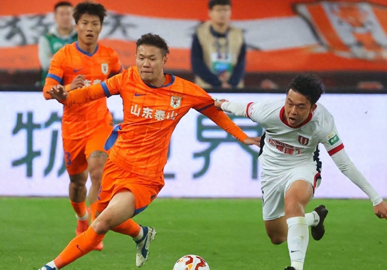 山东泰山客场逼平对手,难舍难分的简单介绍 山东泰山客场逼平对手,难舍难分的简单介绍