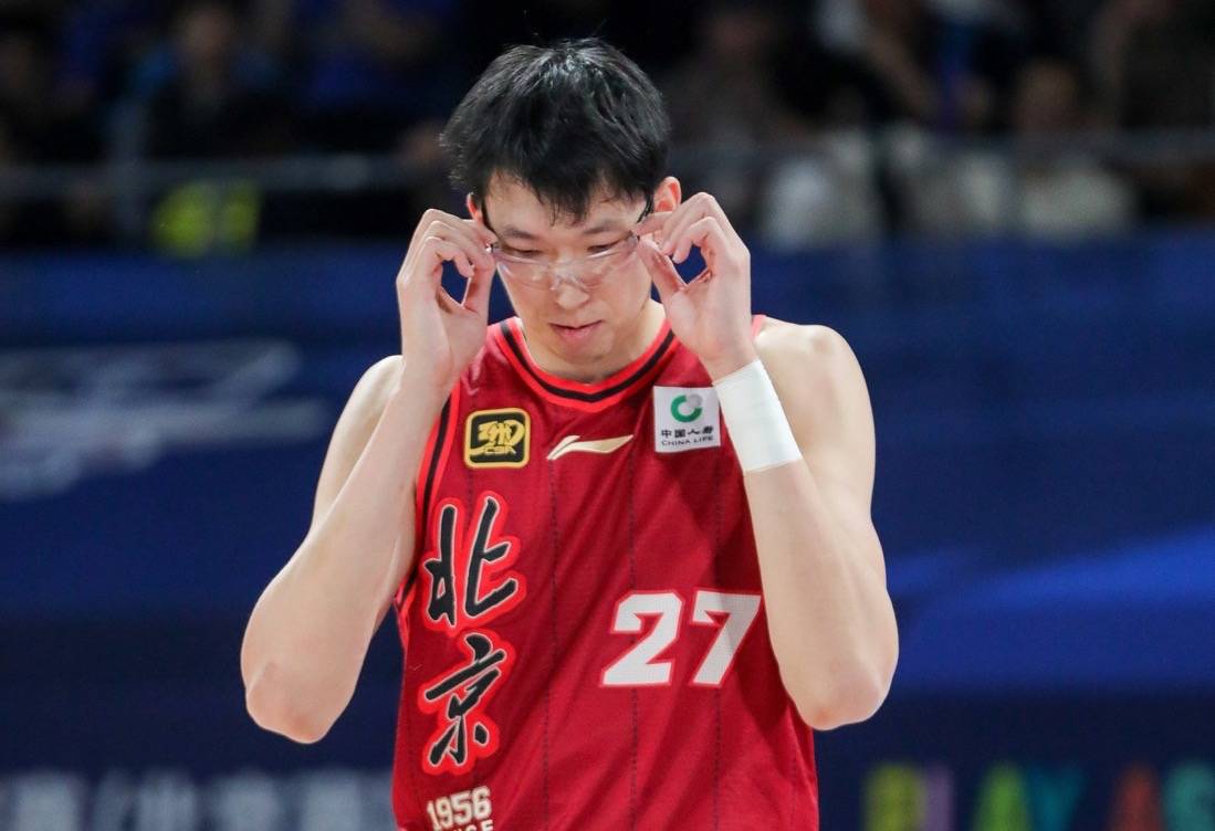 周琦在NBA复出,携手火箭冲击季后赛! 周琦在NBA复出,携手火箭冲击季后赛!