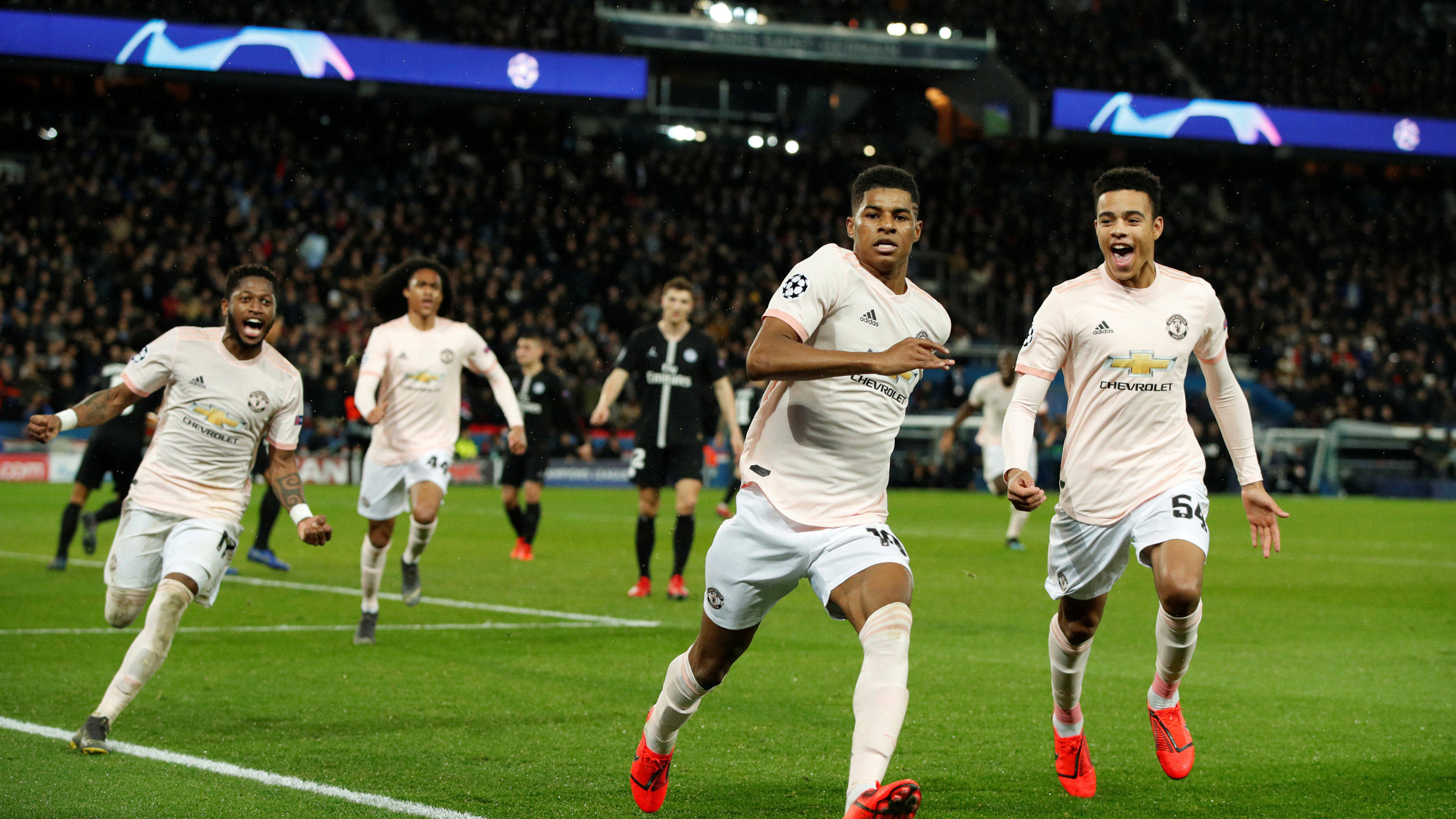 爱游戏官方登录入口-包含目标瞄准国际赛事，球队备战迎战豪门对手的词条