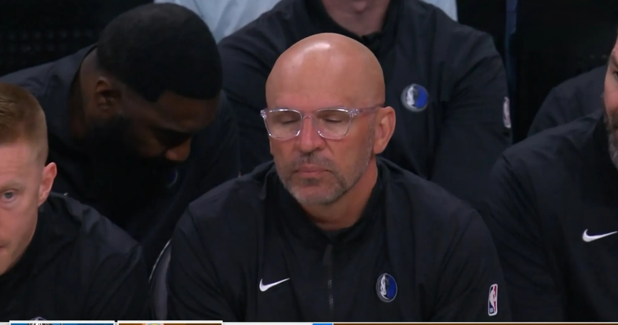 爱游戏在线登录-独行侠因伤主力缺阵，遭遇失利的简单介绍