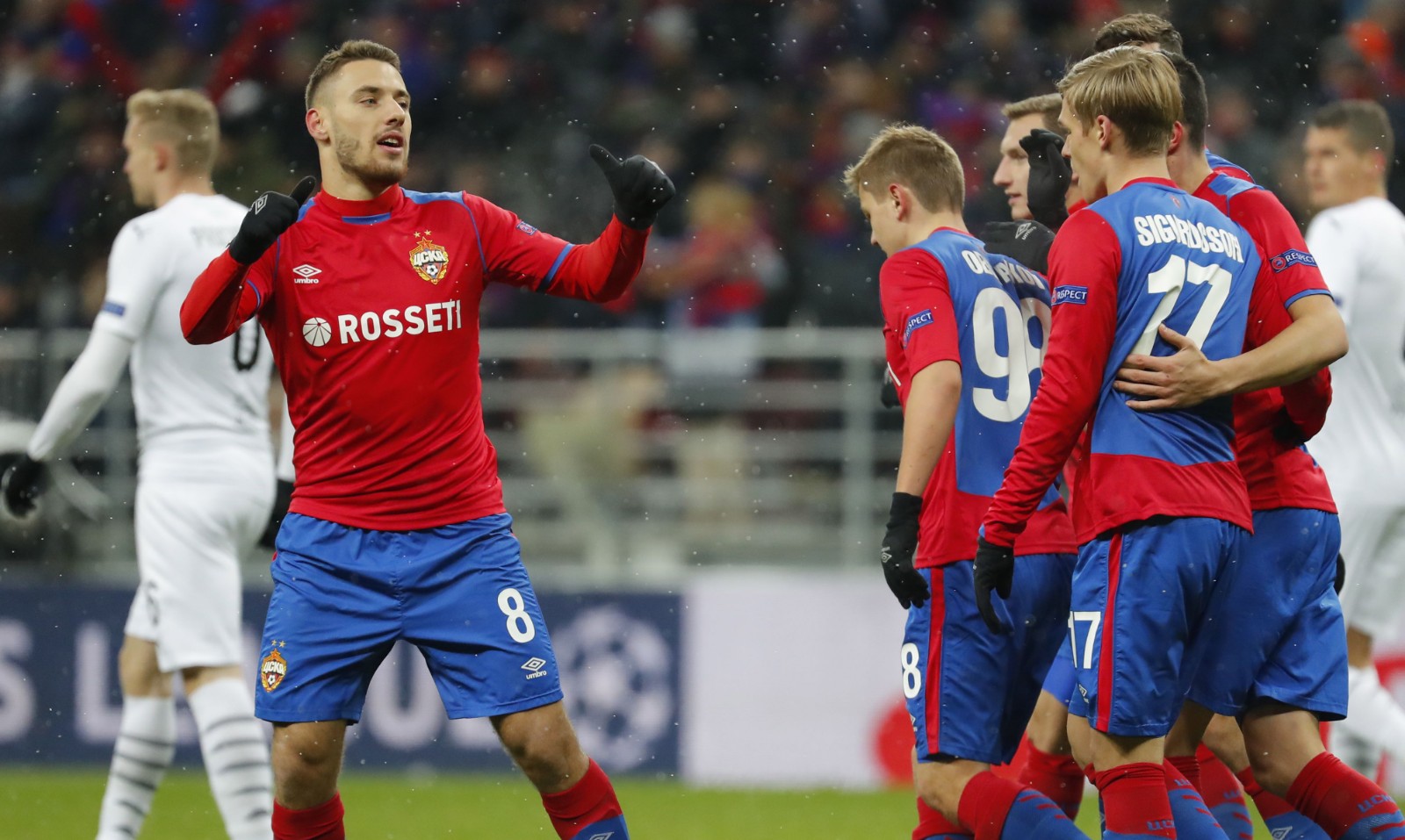 关于拜仁横扫莫斯科中央陆军，晋级欧冠半决赛的信息