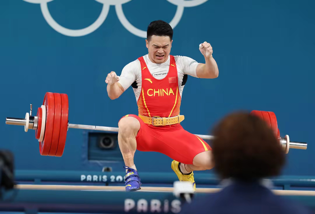 爱游戏网页版登录入口-艰难拼搏！选手拼尽全力夺得冠军