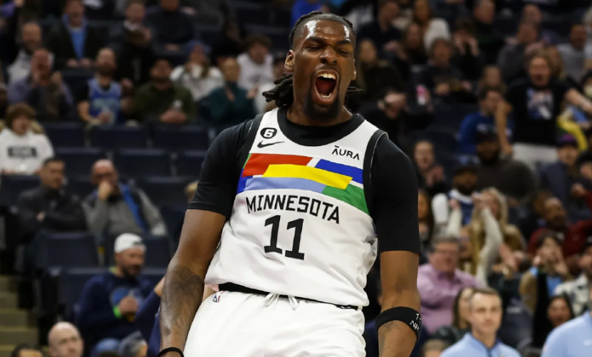 爱游戏官网-关于狼队传来坏消息，主力中场因伤缺席多场比赛的信息