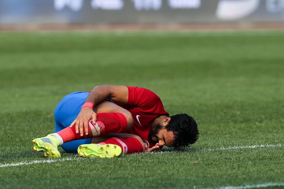 包含比赛中突发状况频频出现，给球队带来挑战的词条